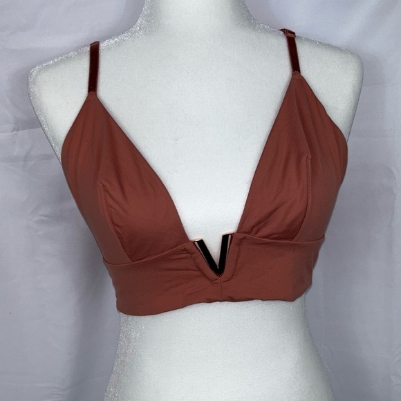 Victoria’s Secret Bralette Deep Metal V Plunge Triangle Adjustable Strap Pull on - Picture 3 of 7
